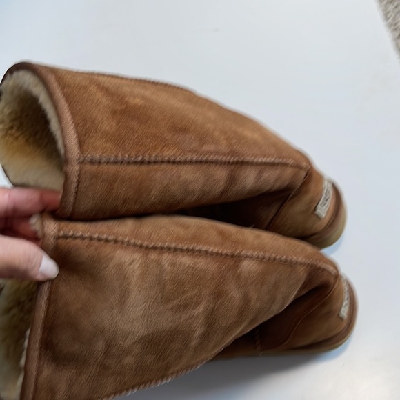 Ugg Tall Chesnut Boots - Picture 9 of 15